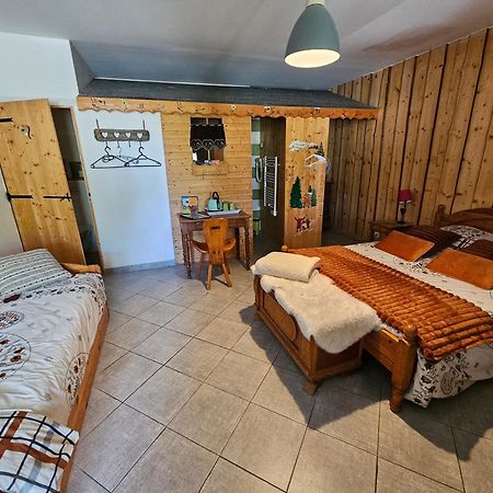 Yourtes Olachat Proche Annecy Faverges Exterior foto