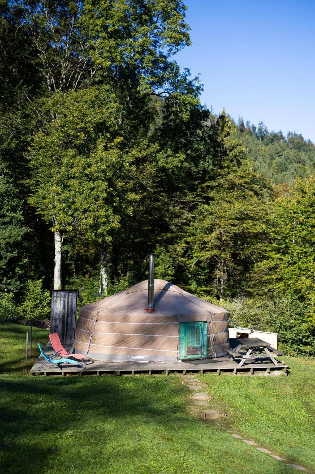 Yourtes Olachat Proche Annecy Faverges Exterior foto