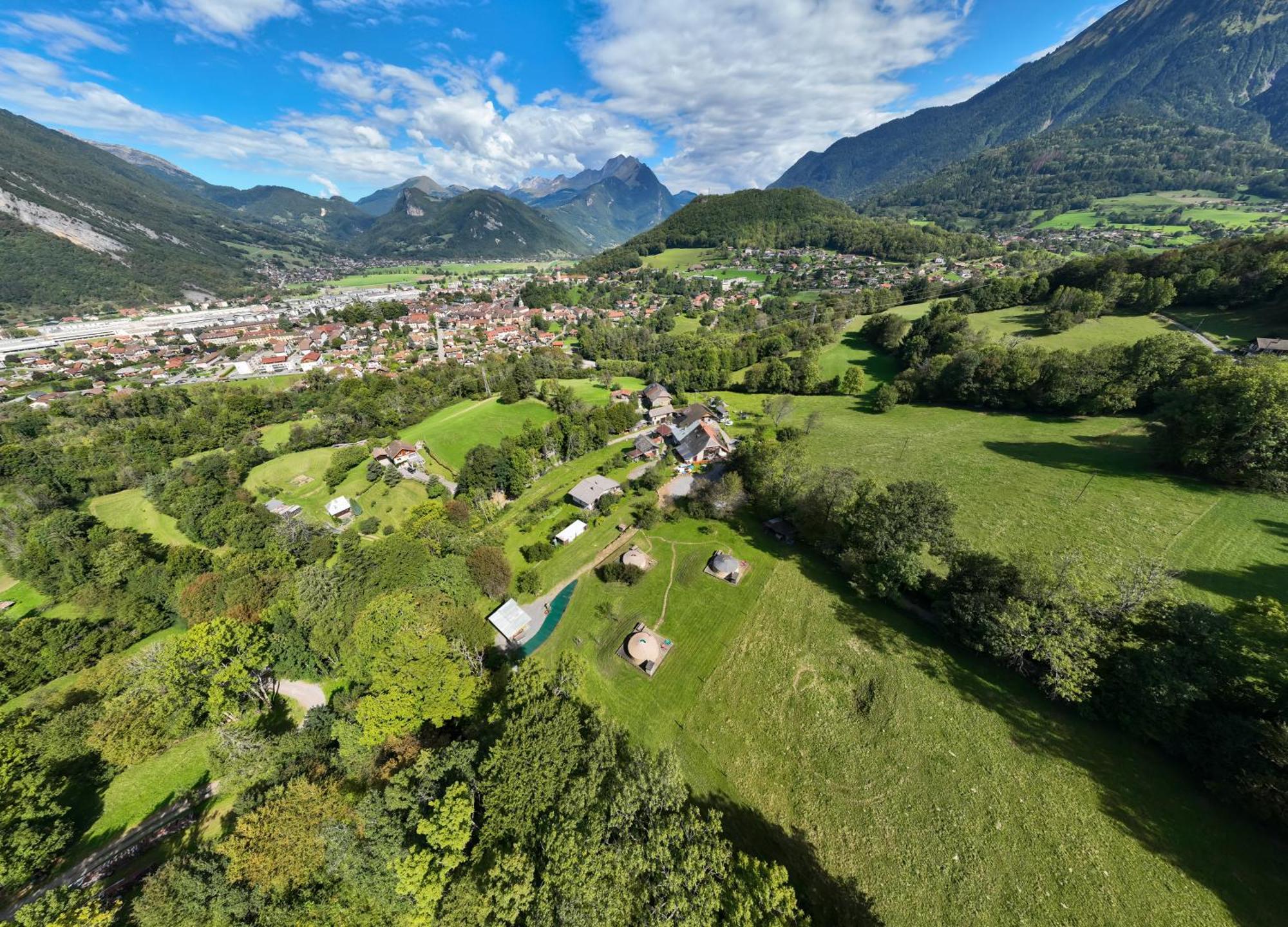 Yourtes Olachat Proche Annecy Faverges Exterior foto