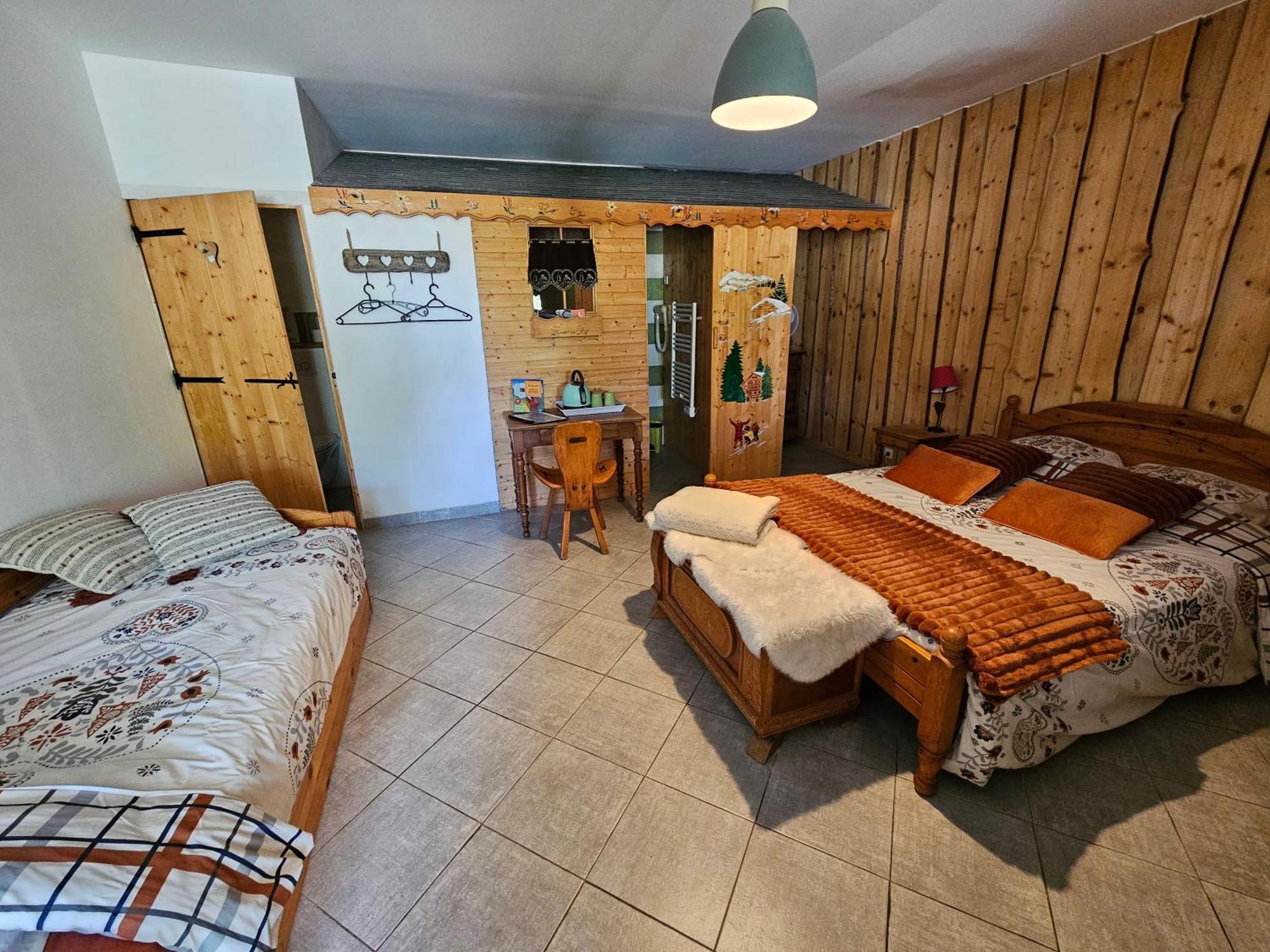 Yourtes Olachat Proche Annecy Faverges Exterior foto
